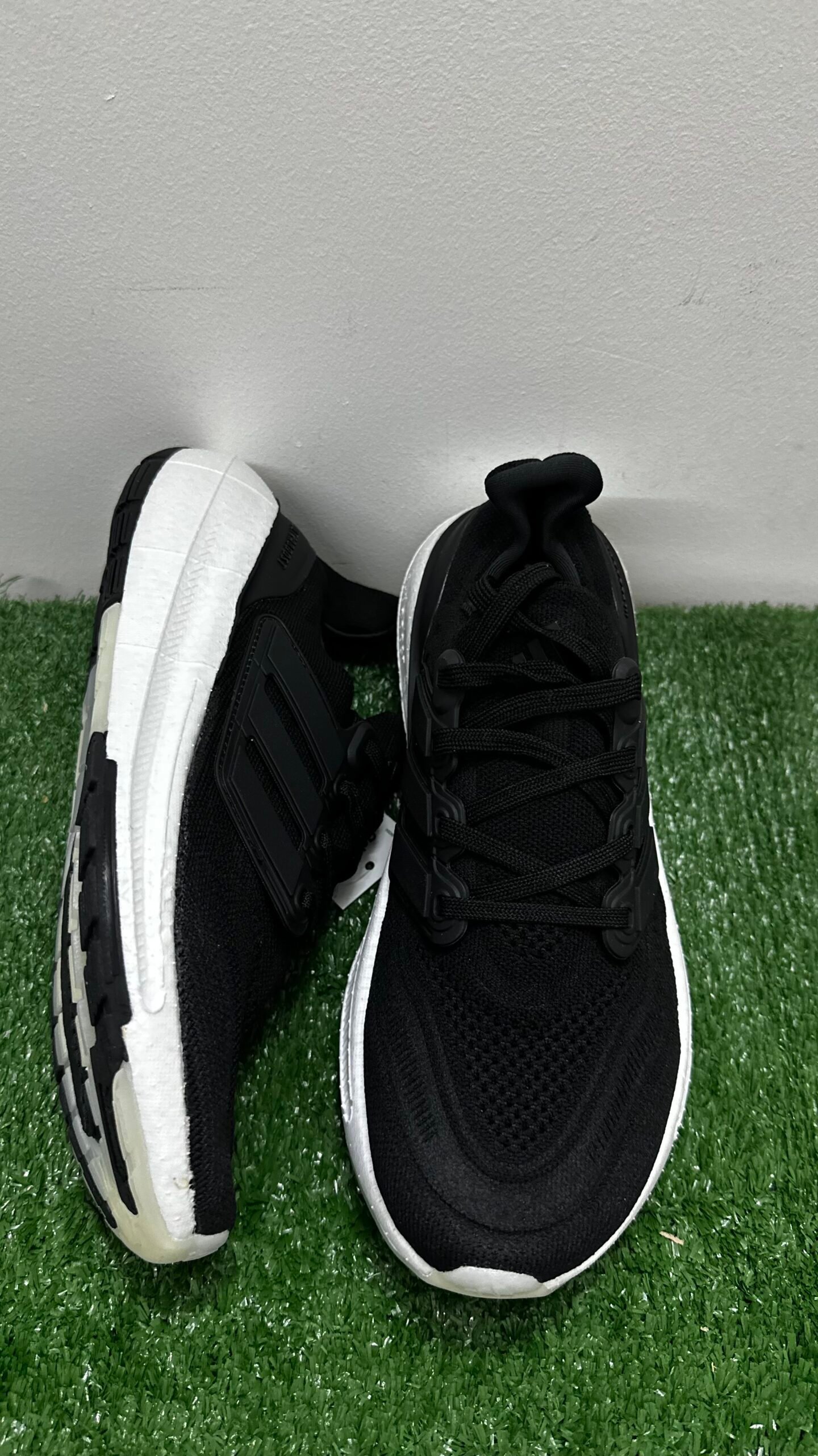 ADIDAS ULTRABOOST 23 - Imagen 3