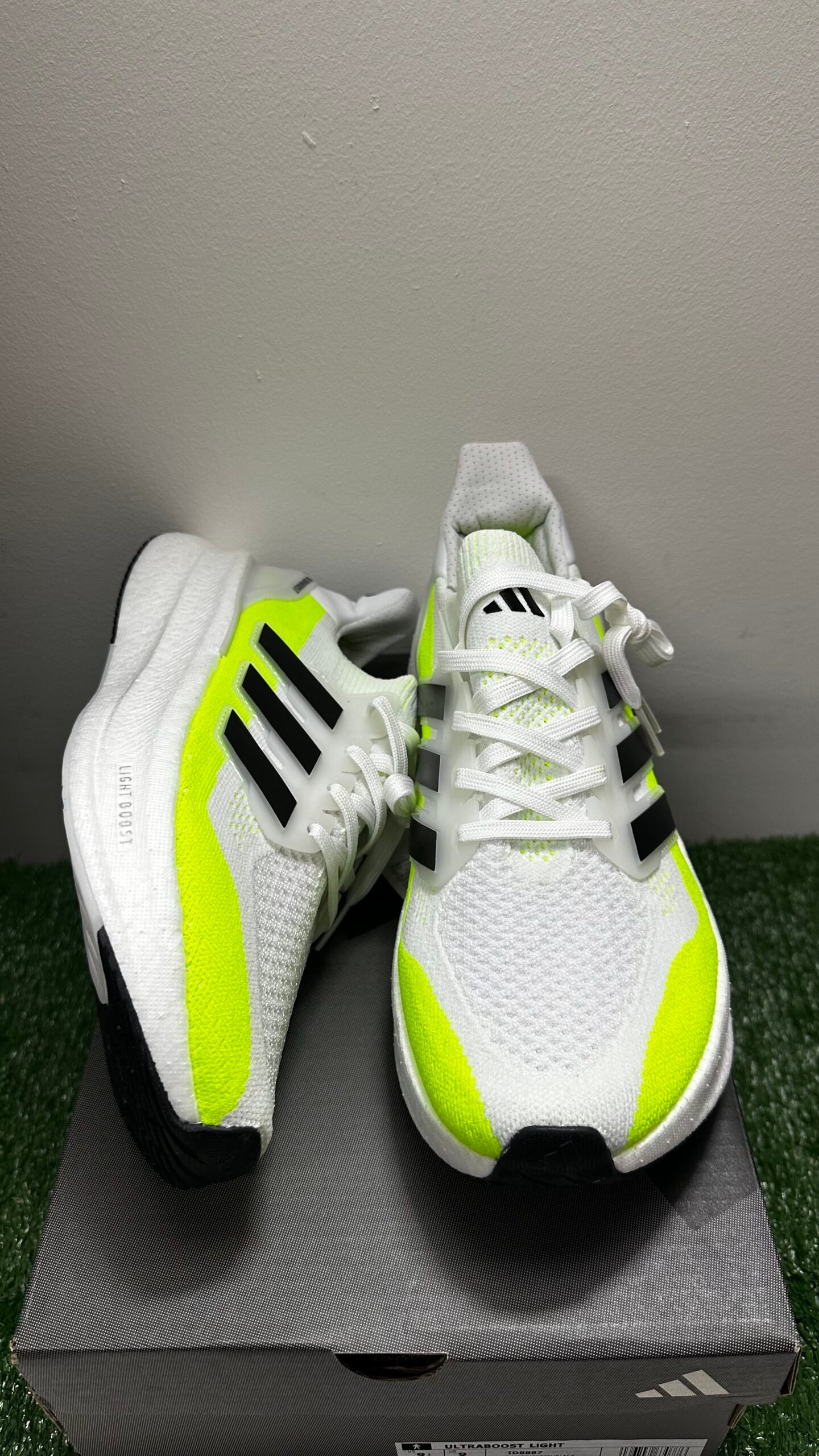 Adidas Ultraboost 5 Light - Imagen 4