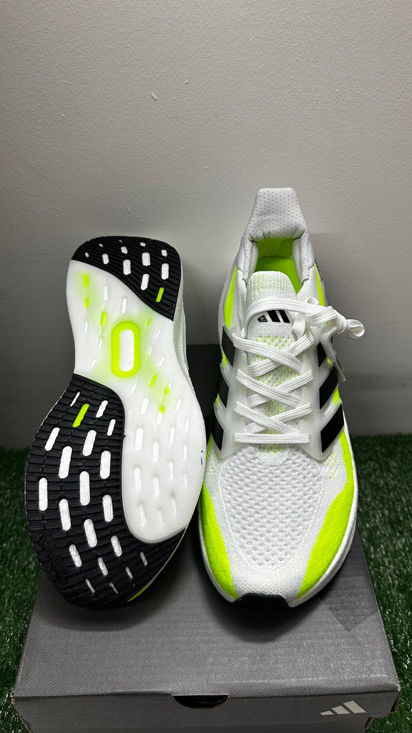 Adidas Ultraboost 5 Light - Imagen 2