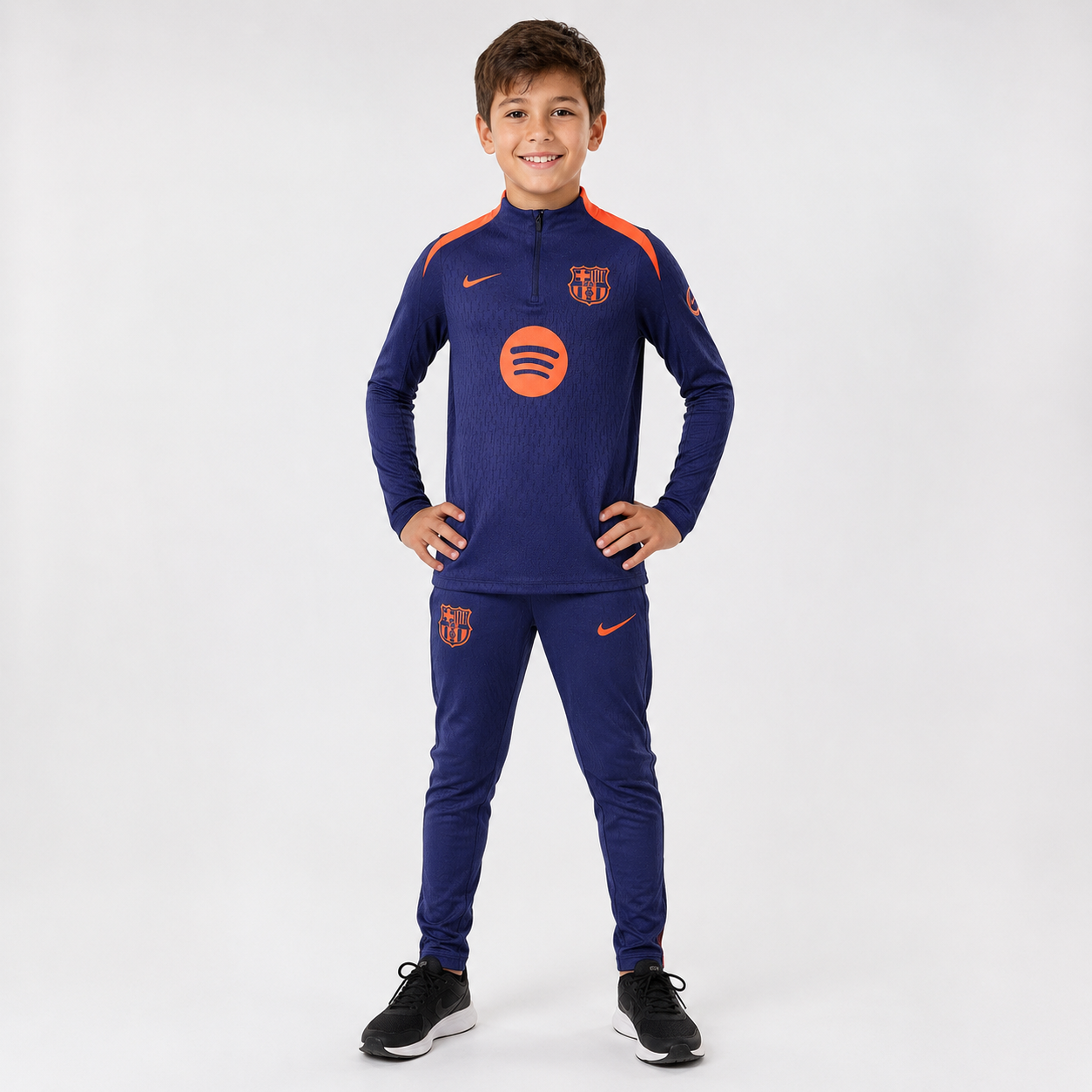 Conjunto Pantalón + Buzo Kids BARCELONA - Imagen 4