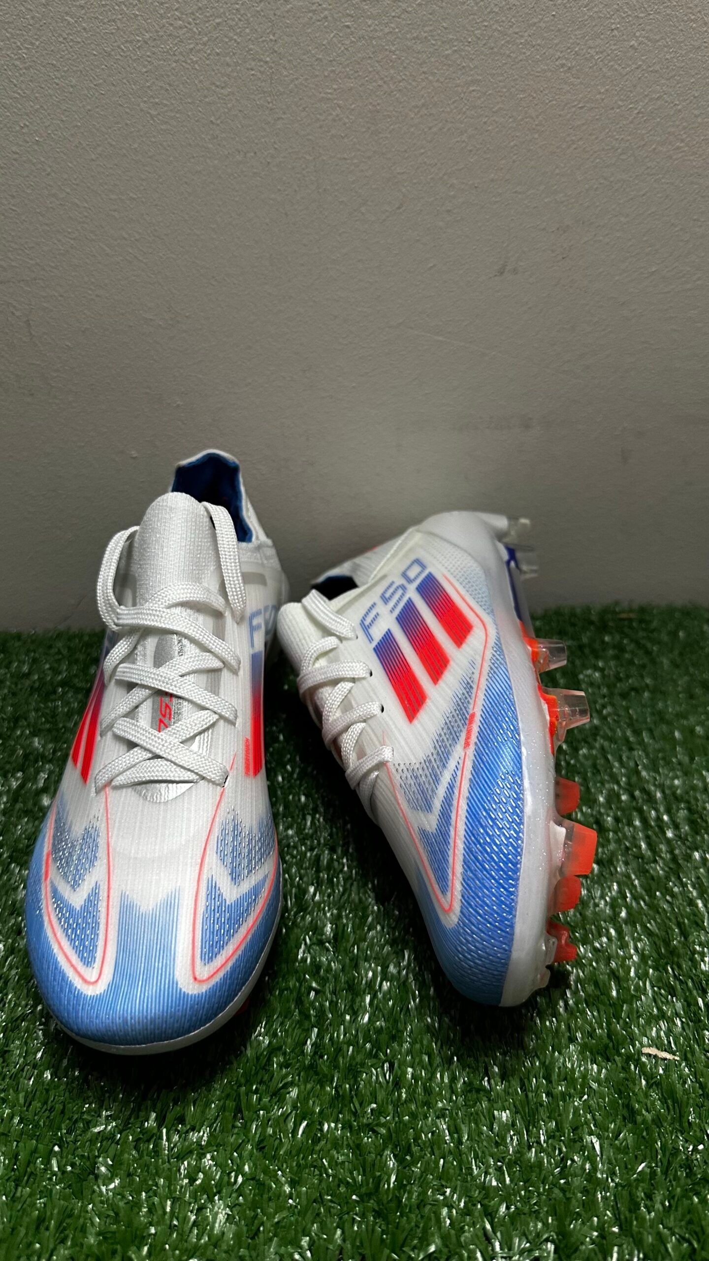 JUNIOR ADIDAS F50 - CÉSPED NATURAL Y SINTÉTICO - Imagen 4